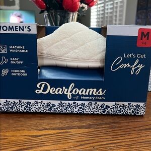 Dearfoams Women's Cream Memory Foam Slippers